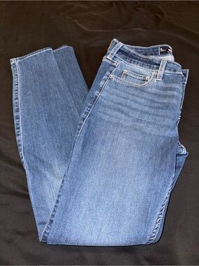 Hollister Women's Medium Blue Skinny Jeans